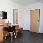 Rheinpromenade8 Szálloda 3*