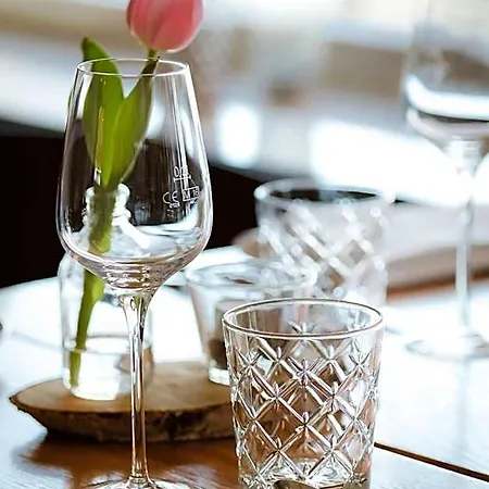 Rheinpromenade8 Hotel 3*