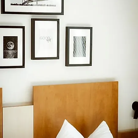 Rheinpromenade8 Hotel 3*