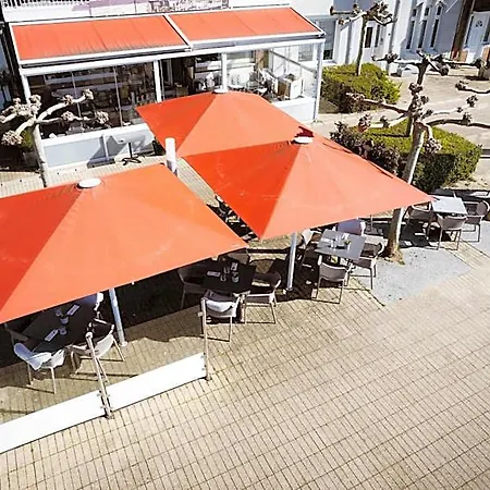 Rheinpromenade8 3*