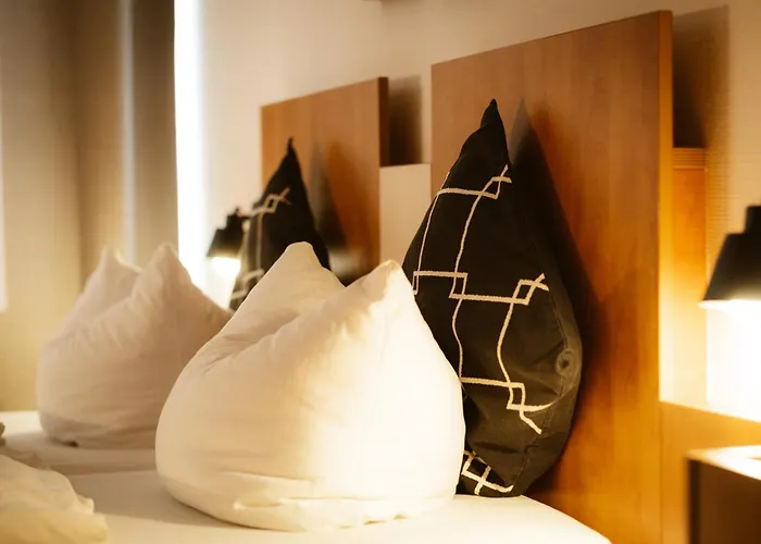 Rheinpromenade8 Hotel 3*