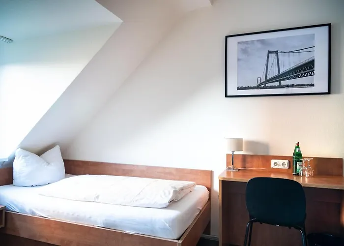 Rheinpromenade8 Hotel